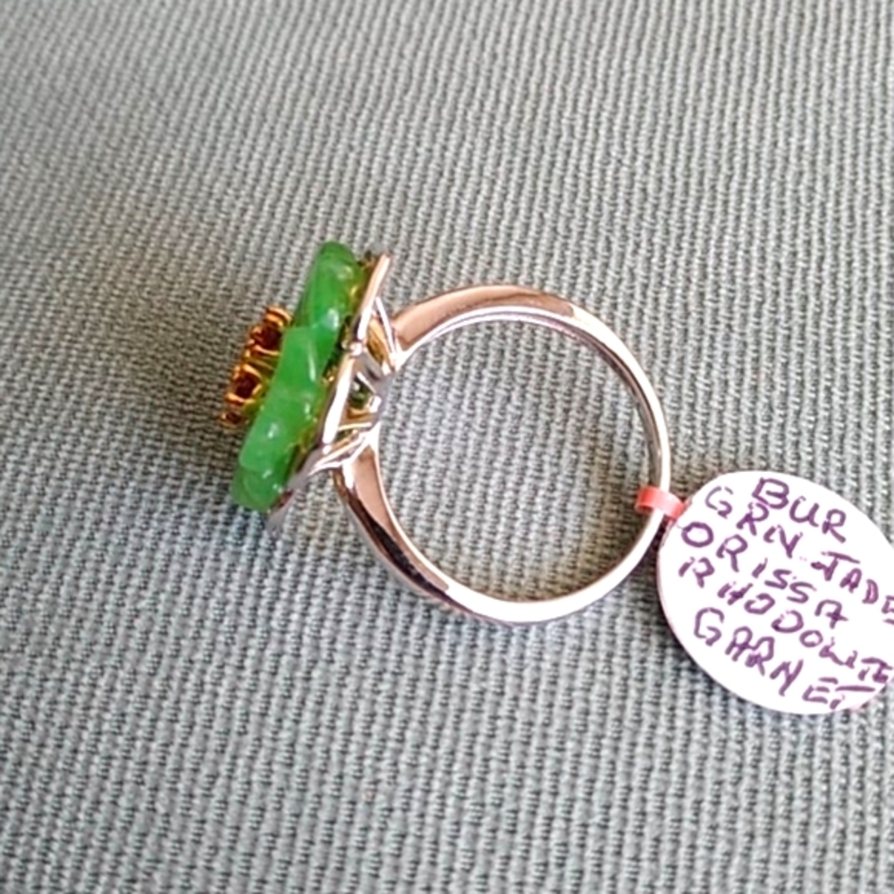 💚 HP💚 JADE WITH GARNET FLOWER CENTER RING - Picture 3 of 4